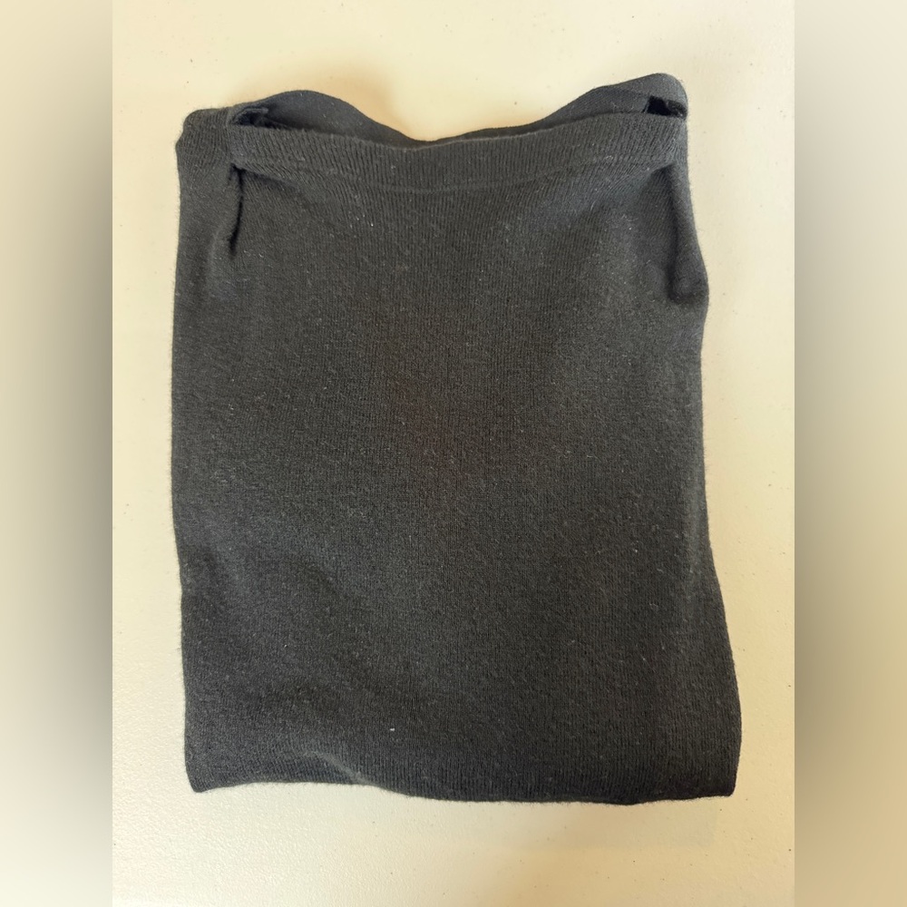 Vince Black Boat Neck Sweater with Kangaroo Pocket – XS